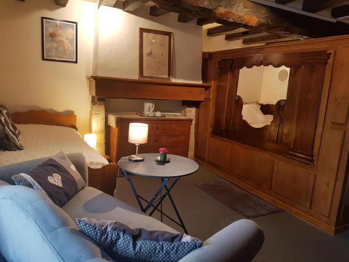 Le Cafe Du Village - Bar A Cocktails & A Ambiance Lohéac Zewnętrze zdjęcie
