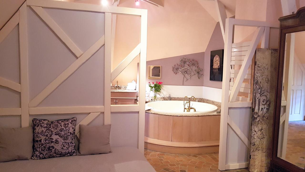 Le Cafe Du Village - Bar A Cocktails & A Ambiance Lohéac Zewnętrze zdjęcie